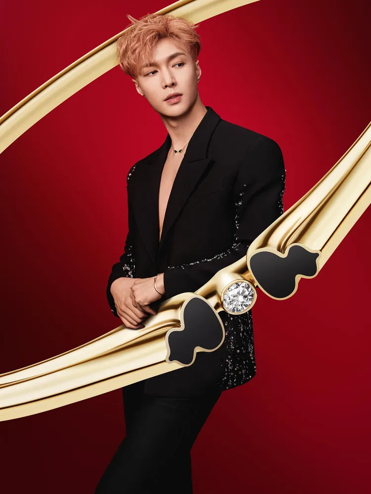 張藝興佩戴Qeelin Wulu Echo Diamond系列玄彩黑配色作品，價格店洽。品牌提供