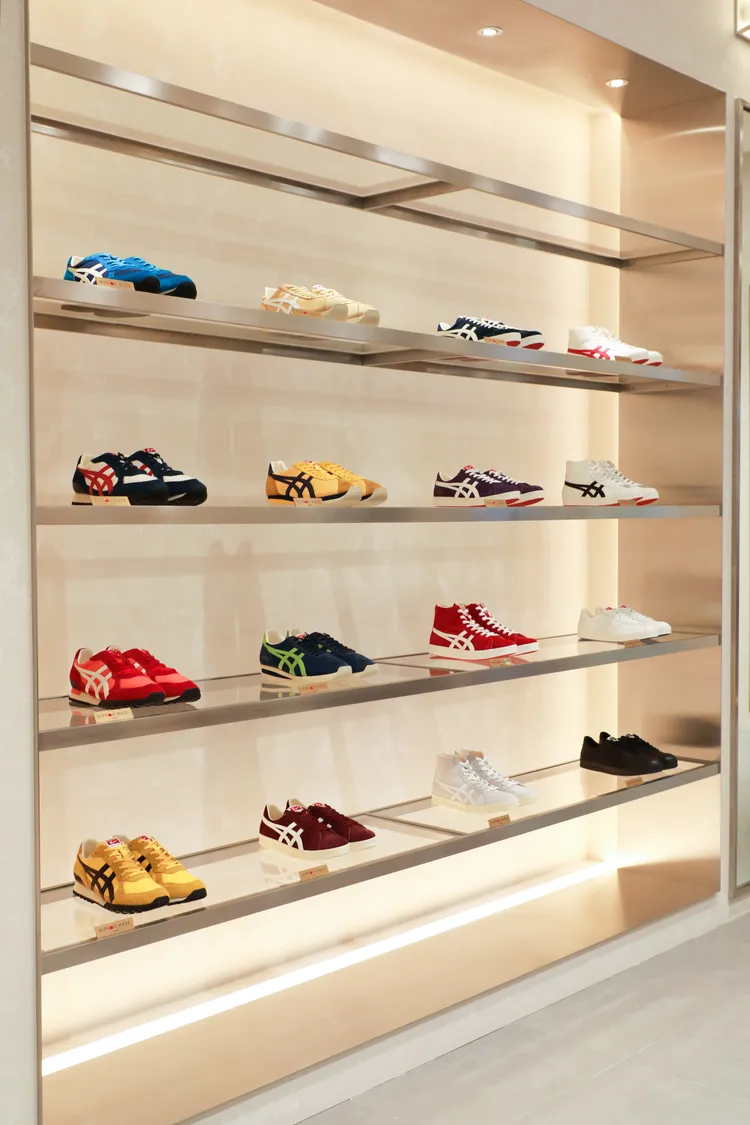 「日本製造」NIPPON MADE系列鞋款擺滿整面牆。品牌提供