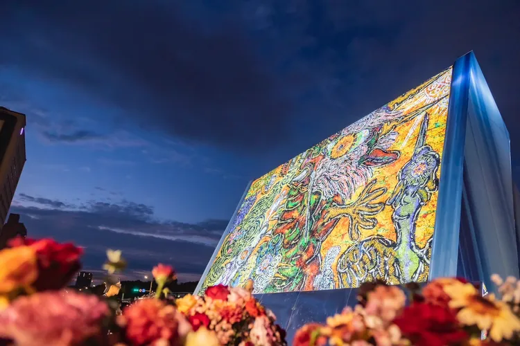 北門展區「世人皆可成龍」為首次以戶外大型沉浸式燈組型態展出。觀傳局提供