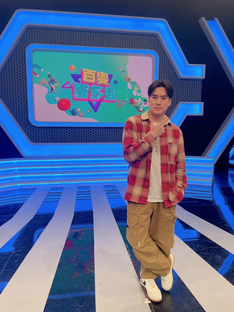 沈建宏日前在菜市場賣雞肉引起熱議，今天進棚錄影談工作甘苦。年代提供