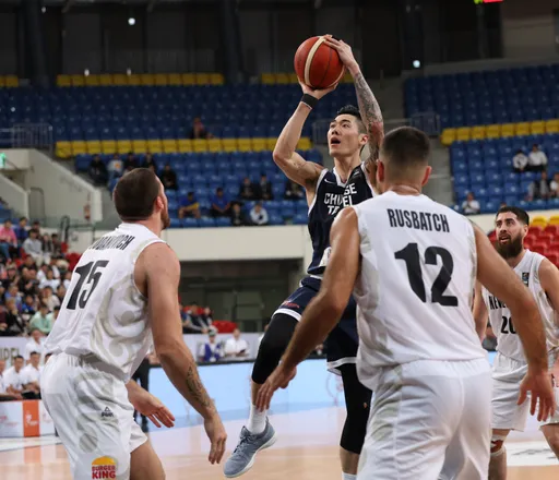 劉錚備戰亞洲盃入境菲律賓虛驚一場!竟被帶到「小黑屋」