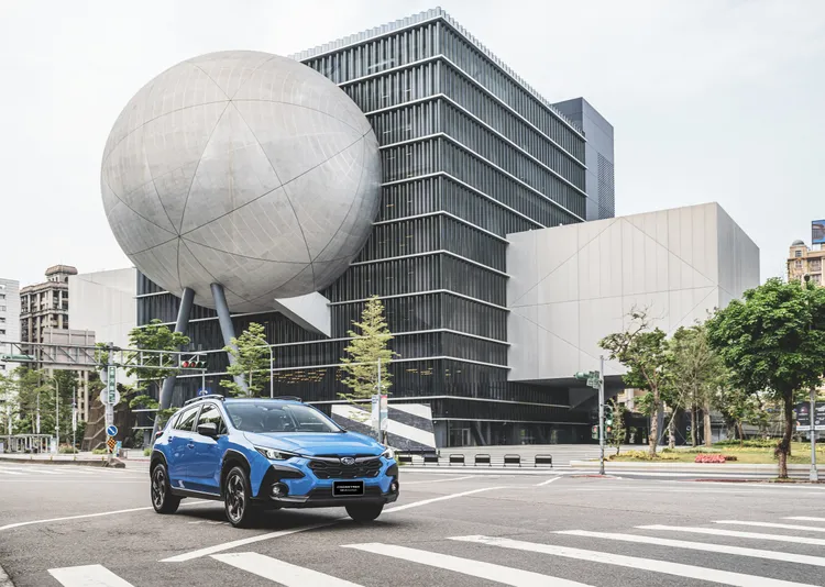 Subaru Crosstrek車系本月推出「好禮二選一」優惠方案。原廠照片