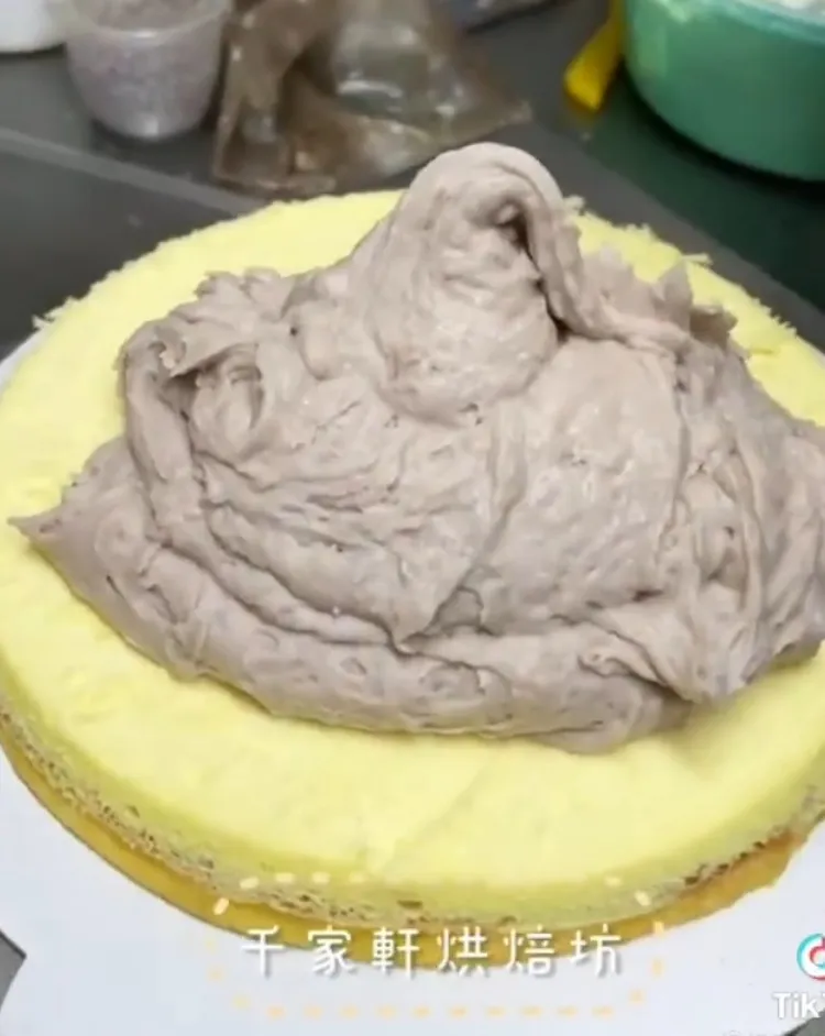 「乳酪芋見泥」 香綿濃密滿滿芋泥餡。TikTok@maysun_boy 提供