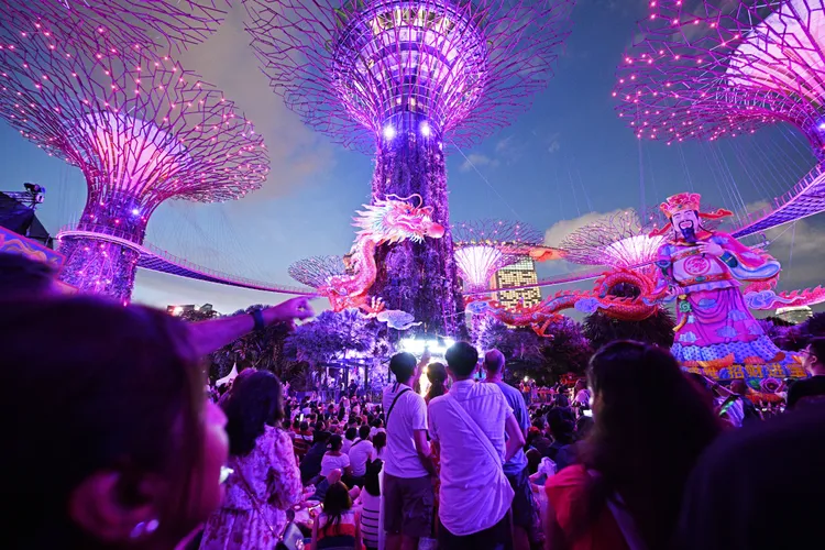 新加坡「春到河畔2024」在濱海灣花園舉行。新華社