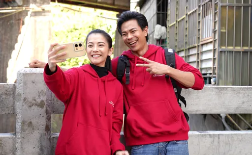 米可白新歡認了幸福肥「想念消失的下顎線」 為另一半蹲地綁鞋帶擄獲芳心