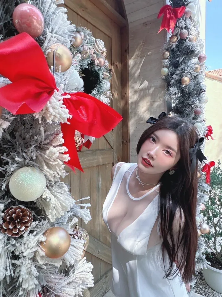 翻攝自姚采辰臉書、IG