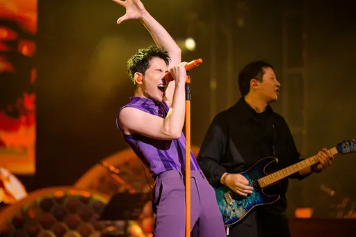 蕭敬騰新加坡開工愛老婆更喜歡美食 興奮鬆口今年一定有喜啦