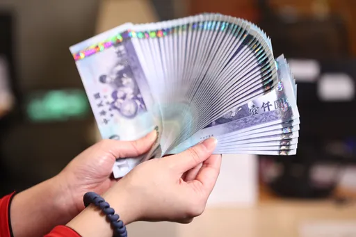 勞動基金去年12月賺進1127億元　今年利率、戰爭恐影響投資績效