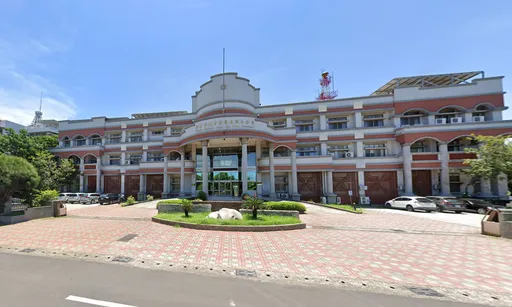 台南警幫高中女處理案子 疑傳LINE喊價約砲!下場GG了