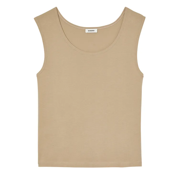 奶茶色素面無袖上衣，2790元。品牌提供