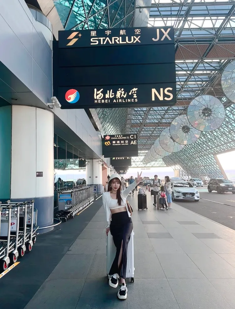 小茵兒多才多藝，興趣是烹飪、做甜點，同時也是個美術設計高手。