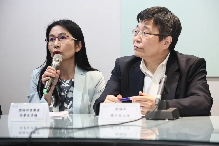 吳秀梅說，目前回收243包，很多已售出。彭欣偉攝