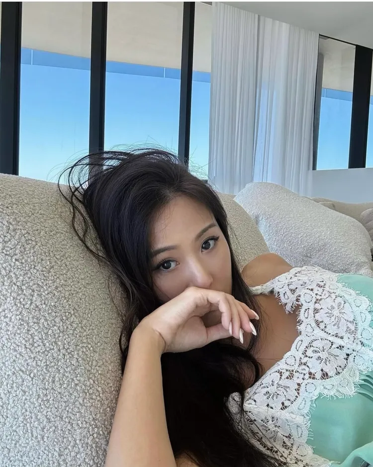 孫芸芸近拍也不怕放大檢視。翻攝孫芸芸IG
