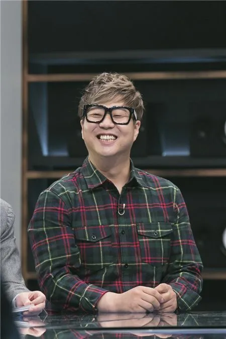 新沙洞老虎寫過許多夯曲，2017年卻爆出欠債17億韓元，向法院申請回生制度。翻攝JTBC