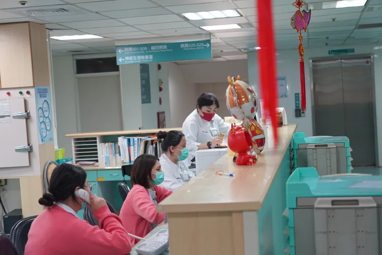 光田醫院針對急性病房護理人員調薪幅度達8%~18%。院方提供