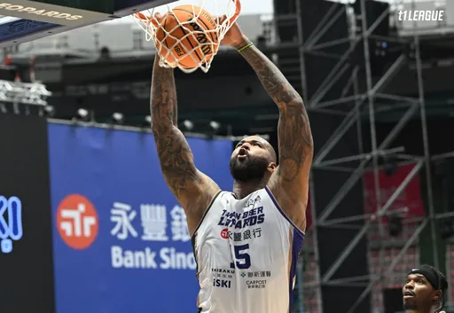 要全心來台灣打球了?「表弟」卡森斯宣布NBA生涯「結束了」