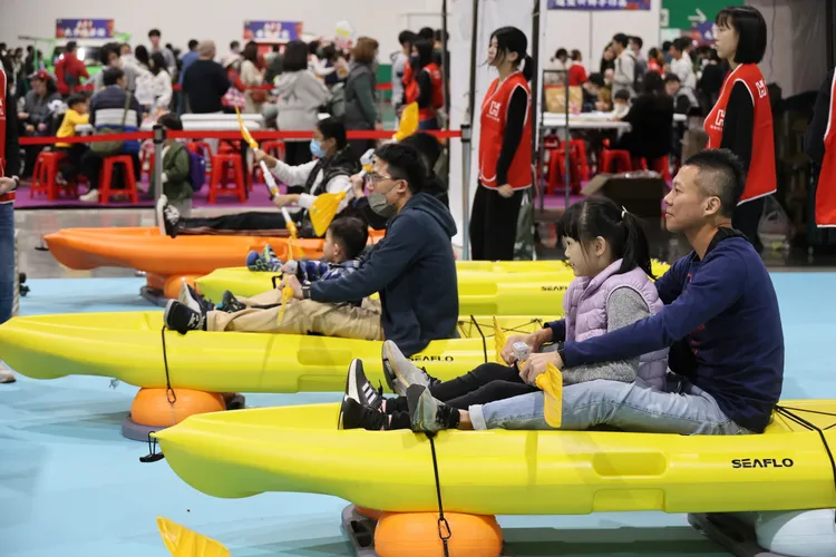 鴻海嘉年華會有很多遊戲可供員工眷屬體驗。攝影中心