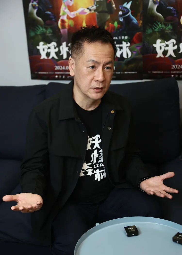 王世偉曾想過放棄回家賣茶葉。彭欣偉攝