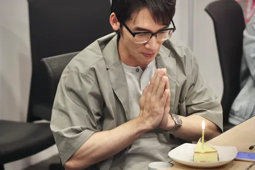 温昇豪初六開工身形瘦扁 曝邵雨薇10多年交情「她已當媽」