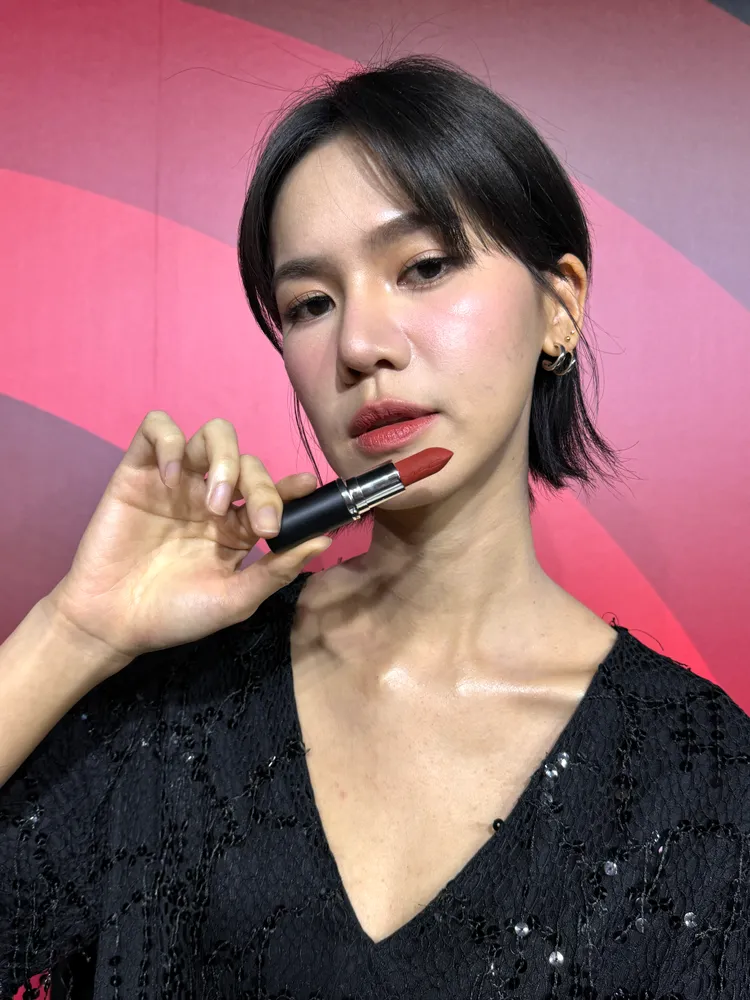 Model示範#602嗆紅小辣椒。張家玲攝