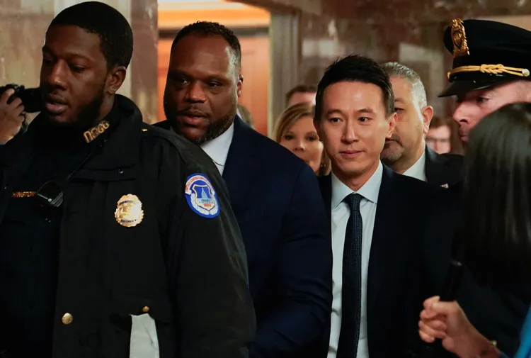 TikTok執行長周受資，周三（1/31）出席美國參議院司法委員會有關兒童網路安全的聽證會。路透社