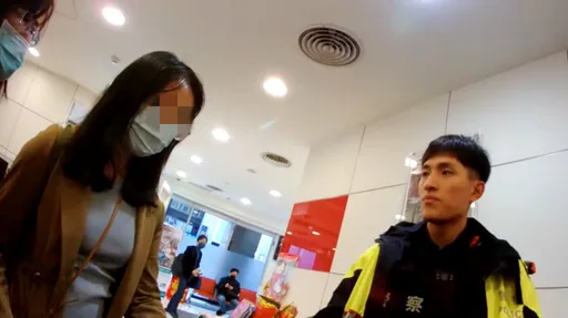 34歲女子領70萬要買「特斯拉」　警到場識破話術替她守護積蓄