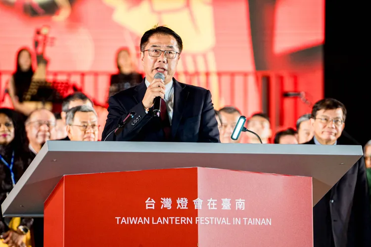 黃偉哲力邀遊客來台南，白天逛蘭展、晚上賞花燈。南市府提供
