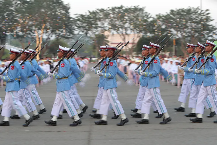 緬甸上周一（2/12）在奈比都慶祝聯邦節。美聯社