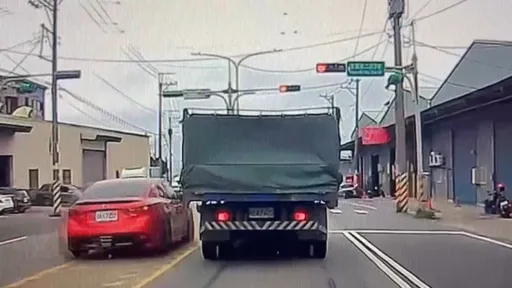 囂張！5車集體闖紅燈　蘆竹警：掌握特定車輛將依法究辦