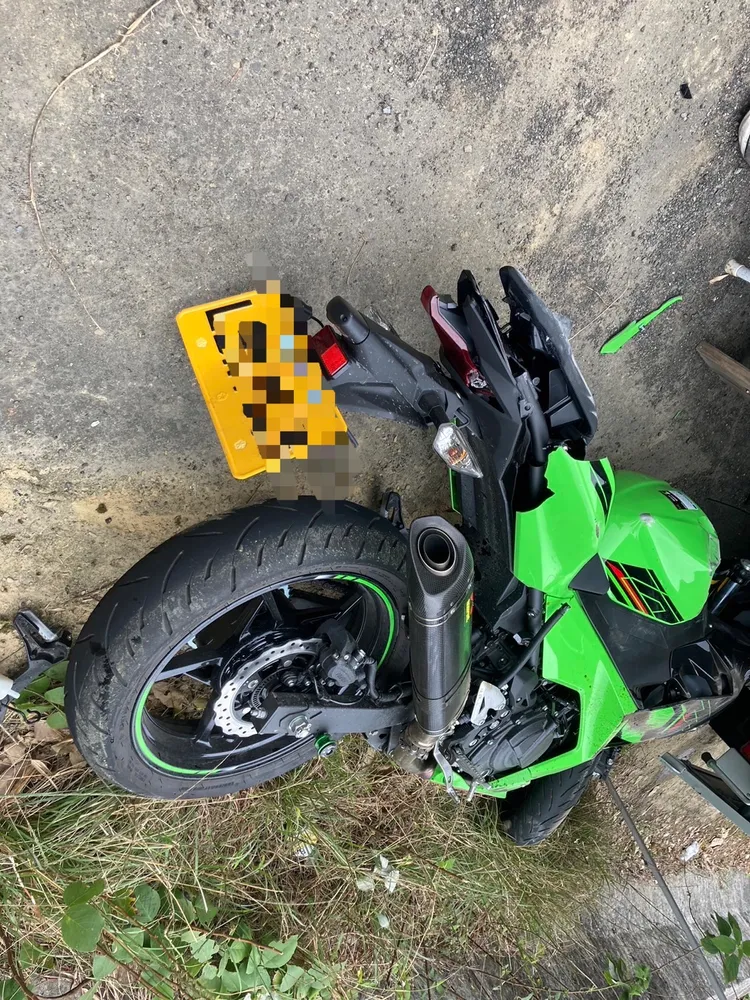 李姓男子騎乘的重機。民眾提供