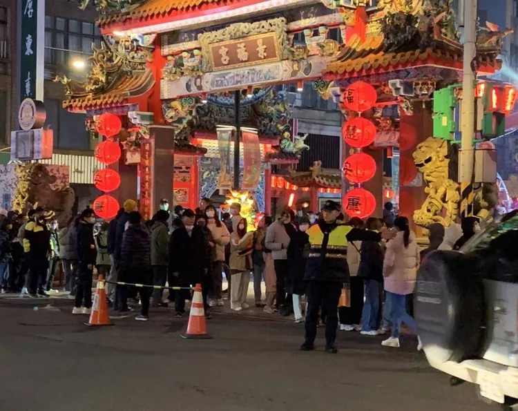 桃園警分局編排警力在周邊進行交管。警方提供