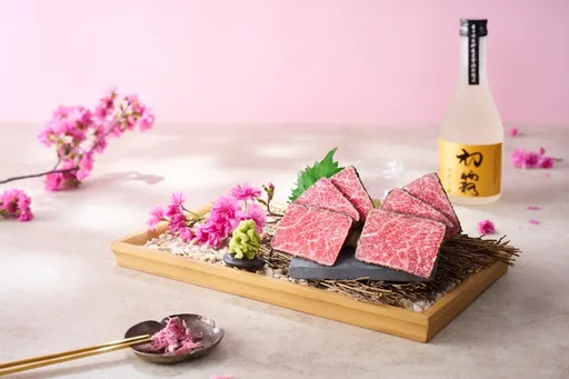 藝奇、原燒大展「櫻」式浪漫 初瓦秀貓招待粉紅版奶凍喵