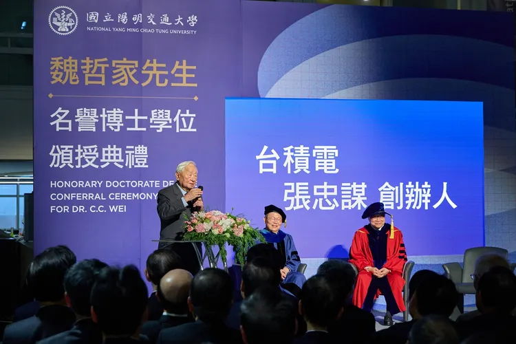 張忠謀誇讚魏哲家是準備非常充足的CEO。陽明交大提供