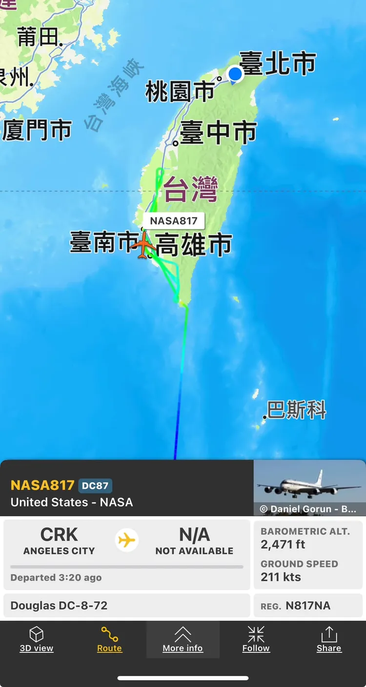 第二台  DC-8 再來協助觀測。翻攝自彭啟明臉書