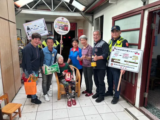 桃園暖警年節送愛心 2百歲人瑞好窩心