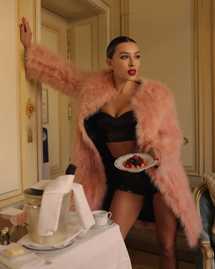 卡洛娃身材火辣。翻攝卡洛娃IG