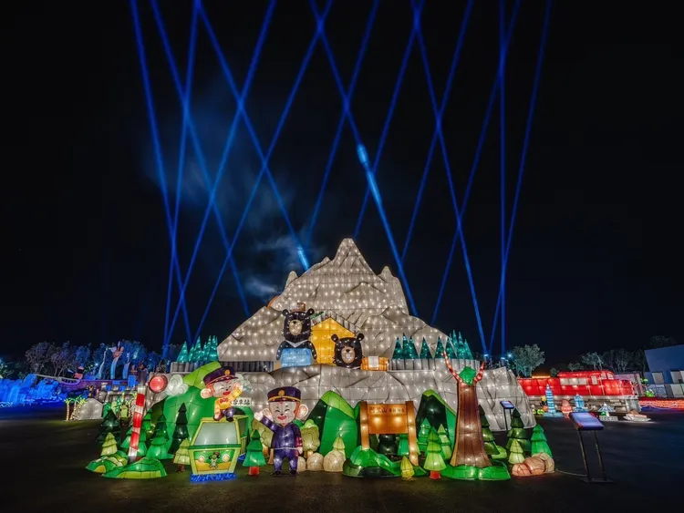 「台灣軌跡」主題燈。觀光署提供