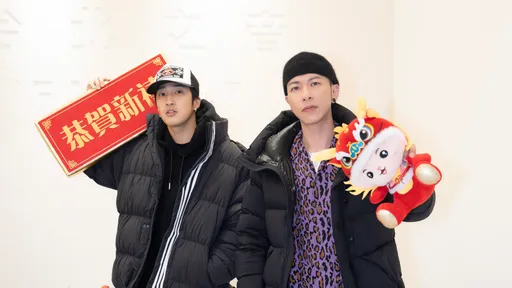 雙帥主持Hit Fm迎金龍年　婁峻碩過年撒紅包驚訝：小朋友怎麼越來越多