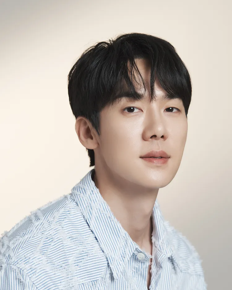 柳演錫也熱衷於公益活動。《GQ》提供