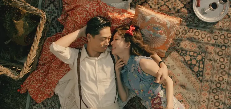 AKIRA（左）、林志玲婚後曾跨刀拍JSB的《White Wings》、《凜冬之空》MV。翻攝YouTube