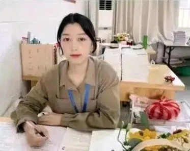 網民對王姓美女教師不倫已婚蘇姓城管副局長鬧出人命事件眾說紛紜。翻攝自星島網