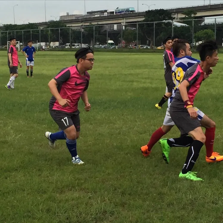 黃健豪過去曾加入足球隊，更比過業餘賽。黃健豪提供
