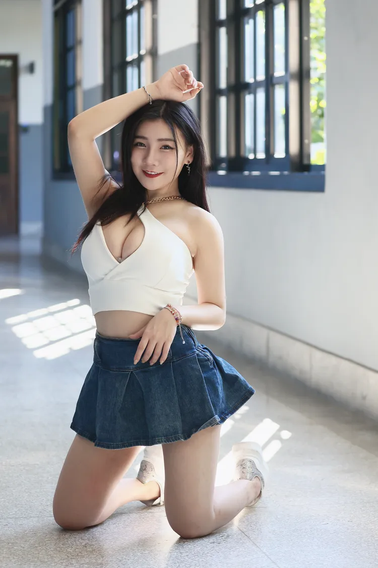 林恩從小就讀舞蹈班，學習傳統芭蕾與現代中國舞蹈，現在已是專業舞者與DJ。彭欣偉攝