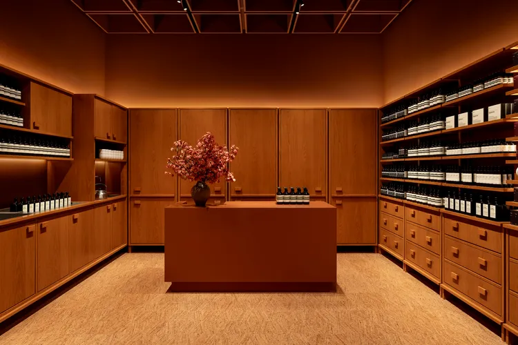 Aesop板橋大遠百店以傳中藥行為靈感打造。品牌提供