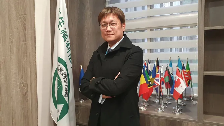 2016年國防大學學生阿立因感染愛滋被退學，防疫醫師林詠青強調，「防治不能忽視人權」。林芳如攝