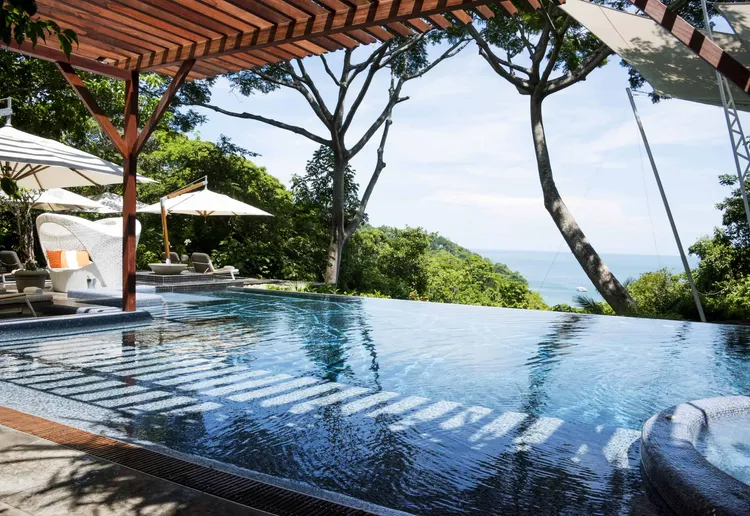 哥斯大黎加「曼紐埃安東尼」以其豐富的國家公園而名，與野生動物交流將能使龍旅人保持謙遜。Booking.com提供