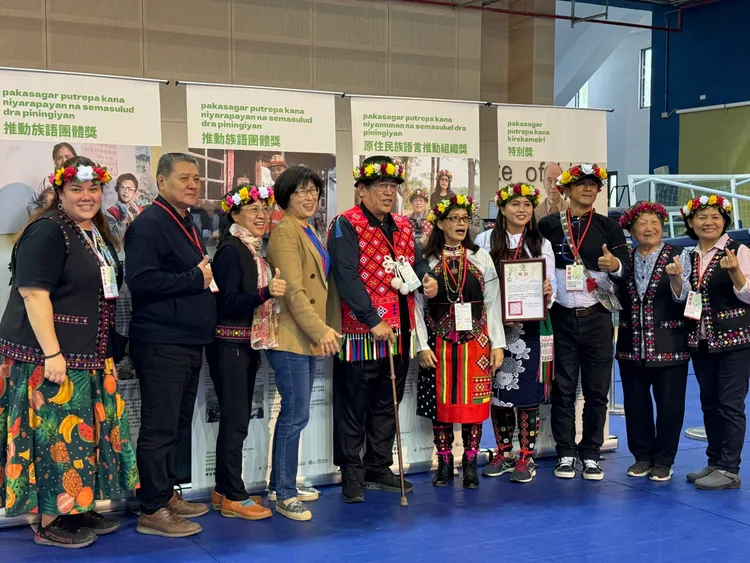 頒獎現場氣氛愉快。原民會提供