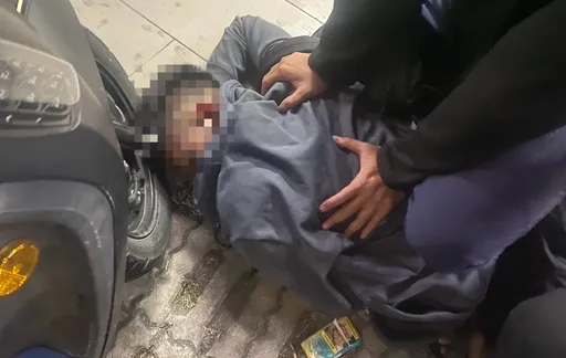 男子持刀搶雜貨店!警方4小時逮人 還查出這些東西