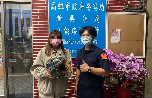 男友送的安全帽不能丟！女子哭訴報案　波麗士大人果然不負使命