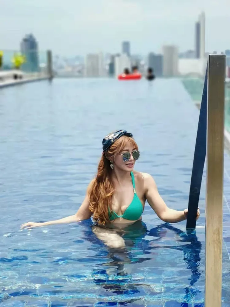 「帝寶名媛」李珍妮維持好身材。翻攝李珍妮臉書